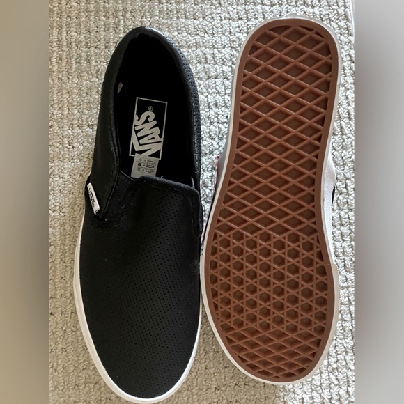 REDUCED! VANS NWT LEATHER Classic Slip-On Black Perforated Wmn Sz 7.5 - Picture 3 of 5